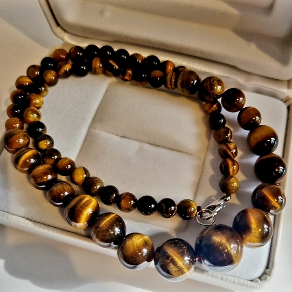 Natural Tiger's Eye Necklace Graduated - Picture 3 of 7